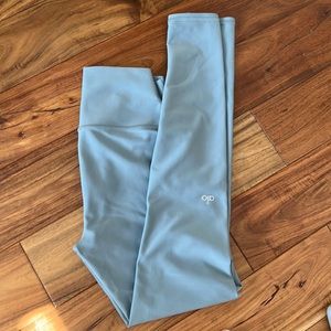 ALO winter blue leggings